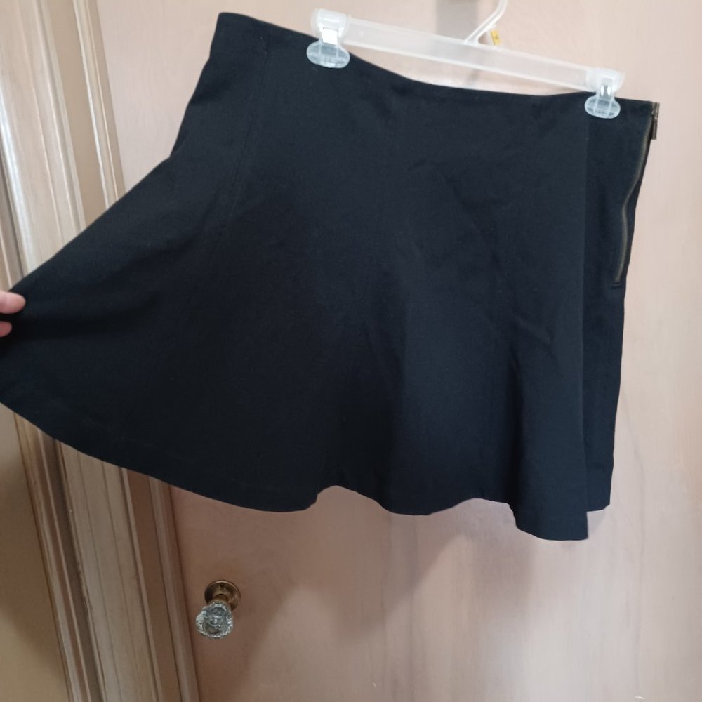 Twirly black paneled skirt